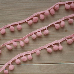 Лента с помпошками, цвет бледно-розовый, ширина 2 см, длина 90 см