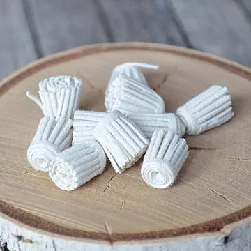 Набор украшений "Кисточки белые"