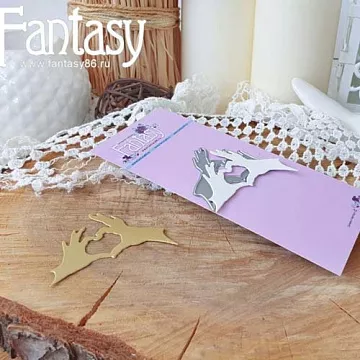 Нож "Сердце в руках 1322", 5х5,5 см (Fantasy)