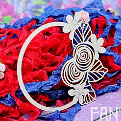 Украшение из чипборда "Круглая рамка с цветами 1" (Fantasy)