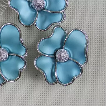 Акриловое украшение "Мак голубой", 5,5х5 см 1 шт