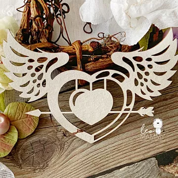 Украшение из чипборда "Сердце два крыла со стрелой" (LeoMammy)