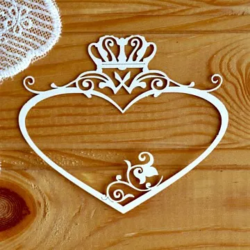 Украшение из чипборда "Рамка-сердце" (Просто небо)