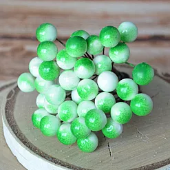 Букет ягод "Рябинка зеленая с белым", 40 шт