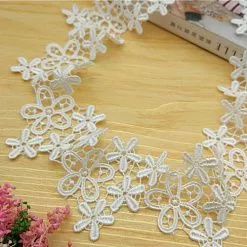 Кружево "Цветочный мотив", ширина 5,5 см, длина 1 м