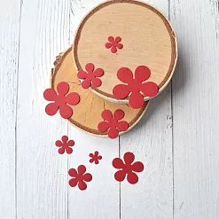 Набор вырубок "Лепестки", цвет бордовый (ScrapMania) Набор вырубок "Лепестки", цвет бордовый (ScrapMania)