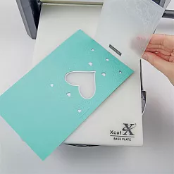 Папка для тиснения и вырубки Xcut "Рамка сердце" (DoCrafts)