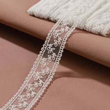 Кружево "Веточки на сетке", цвет белый, ширина 3 см, длина 1 м (АртУзор)