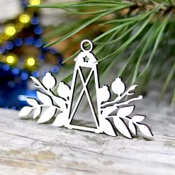 Украшение из чипборда "Фонарь" (LadyBug) Украшение из чипборда "Фонарь" (LadyBug)