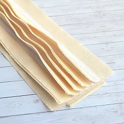 Переплет на 6 разворотов, цвет жемчуг, длина 30 см, шаг 0,7 см