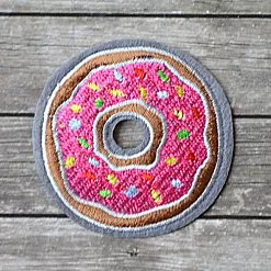 Термонаклейка с вышивкой "Пончик"
