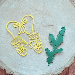 Набор вырубок "Варежки с еловой веточкой. Желтые"