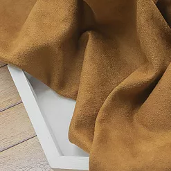 Отрез замши 30х70 см "Двусторонняя. Коричневый" (Pty Китай) Отрез замши 30х70 см "Двусторонняя. Коричневый" (Pty Китай)