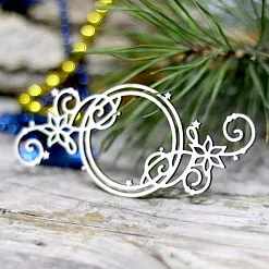 Украшение из чипборда "Рамка с завитками 2" (LadyBug) Украшение из чипборда "Рамка с завитками 2" (LadyBug)