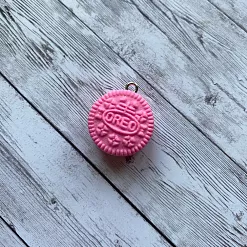 Миниатюра "Подвеска печенье Oreo. Розовая", 1 шт (Югарт)