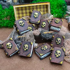 Миниатюра "Книга с черепом", 2х1,8х1 см, 1 шт (Югарт) Миниатюра "Книга с черепом", 2х1,8х1 см, 1 шт (Югарт)