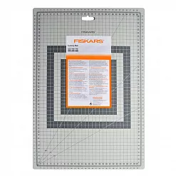 Коврик для резки Fiskars, 45х30 см Коврик для резки Fiskars, 45х30 см
