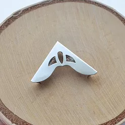 Уголок "Серебряный. Классический. Острый", 1 шт (Китай)