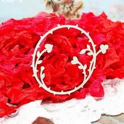 Украшение из чипборда "Рамка с шипами" (Fantasy) Украшение из чипборда "Рамка с шипами" (Fantasy)