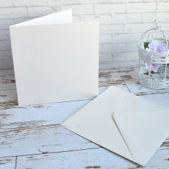Заготовка для открытки 13,5х13,5 см "Белая перламутровая" с конвертом, 1 шт (DoCrafts)