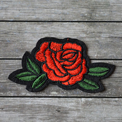 Термонаклейка с вышивкой "Красный цветок"