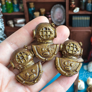 Миниатюра "Шлем аквалангиста 2", 3,7х2,5 см, 1 шт (Югарт)
