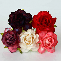 Букет больших кудрявых роз "Красный микс", 5 шт (Craft)
